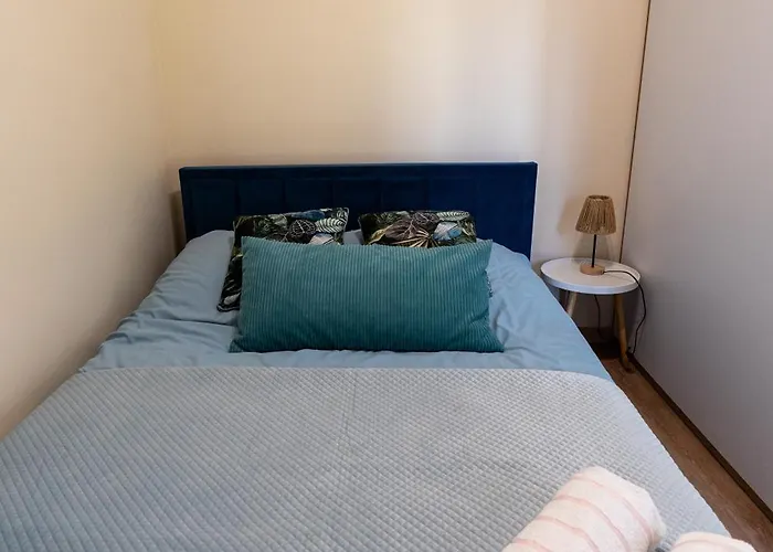 Rajska7712 Apartment *